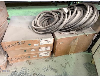Unused Super HC V-Belts, Gates, Delta-8V4000. 

...