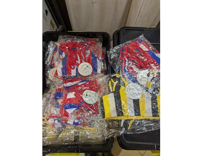 544 bikini SETS bulk lot , assorted colours, rever...