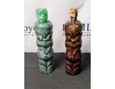PAIR OF NEW ZEALAND 'TANIWHA' DECANTERS - GREEN AN...