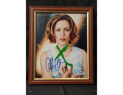 THIS IS A FRAMED, AUTOGRAPHED PHOTO OF ACTRESS GIL...