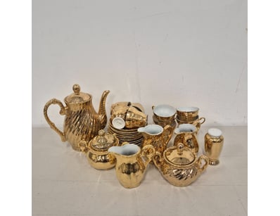 Curios & Collectables (A977) - Lot 7567