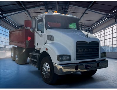 <b>2009 Mack Granite GU Tipper Truck - 40,644 Hour...