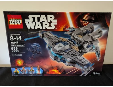 **UNRESERVED** LIFETIME COLLECTION OF LEGO PART... - Lot 687