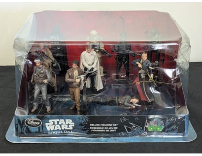 **UNRESERVED** COOKIE'S LIFETIME COLLECTION OF ... - Lot 715