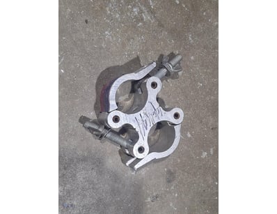 30 x Swivel Clamps 

Sold as Lot

Collections mu...