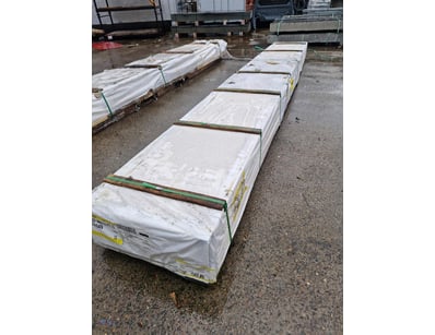 138mm x 18mm x 5400mm, MeyPINE3 PR, H3

80 Lengths...