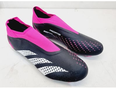 Major Brand Apparel & Footwear Liquidation Even... - Lot 122