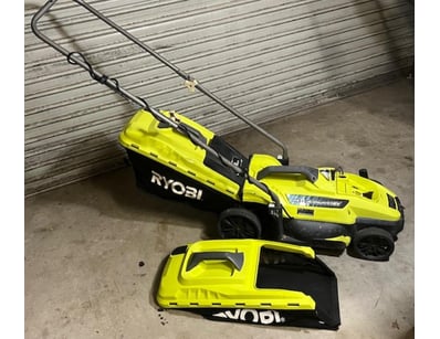 Ryobi 18V lawn mower. 1 x OLM1833S mower, 2 x catc...