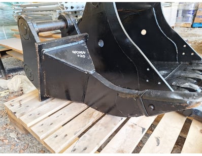 Machinery, Trucks & Attachments - Lot 23