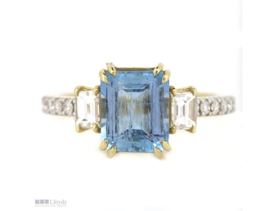 14K YELLOW GOLD, AQUAMARINE AND DIAMOND, CLASSIC R...