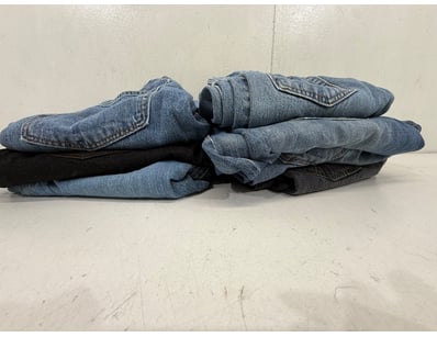 Entire Vintage Clothing Store Liquidation (ON11821) - Lot 87