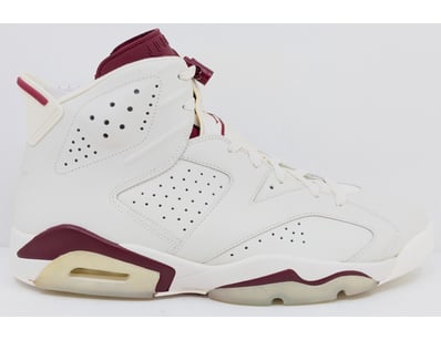 Premium Sneaker Collection (A983) - Lot 139