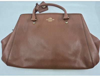 Designer Vault (A987) - Lot 8657