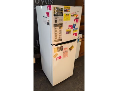 Refrigerator, Chiq 216L freezer/ fridge model no C...