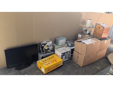 SA Public Trustee Home & Collectables Clearanc... - Lot 4993