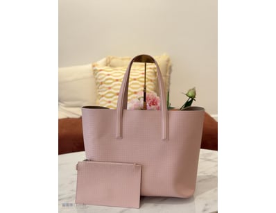 GIVENCHY BLUSH PINK CALFSKIN LOGO EMBOSSED WING SH...
