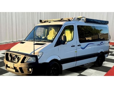 <b>2011 Mercedes-Benz Sprinter 319 CDI NCV3 Van - ...