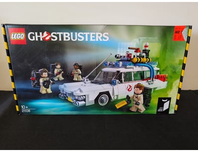 **UNRESERVED** LIFETIME COLLECTION OF LEGO PART... - Lot 614