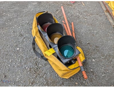 Portable Traffic Light Head, tripod & Remote 

Not...