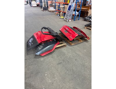 Ford Focus XR5 Turbo various body panels in red/da...