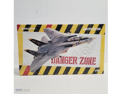 EDUARD LIMITED EDITION 1/48 SCALE F/A-18 HORNET "D...