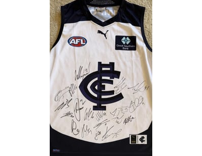 CARLTON FOOTBALL CLUB 2026 SQUAD SIGNED GUERNSEY 
...