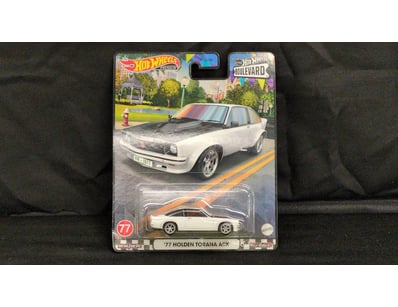 HOT WHEELS BOULEVARD '77 HOLDEN TORANA A9X DIECAST...