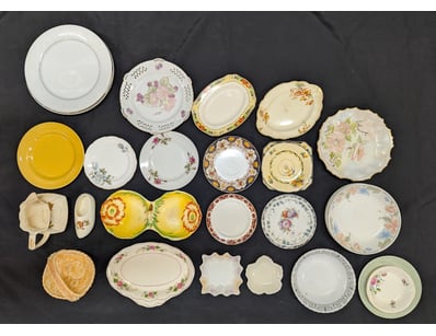 The Curio Collection (A983) - Lot 1135