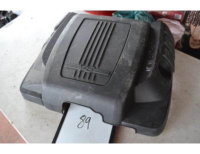 Holden Commodoer VE LLt-LSW Engine cover