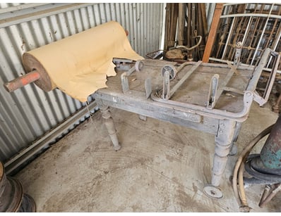 Painters Workbench, Masking Tape cutter

Onsite

L...