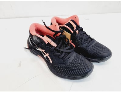 Major Brand Apparel & Footwear Liquidation Even... - Lot 278