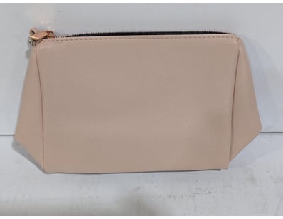 Sales Retailer Beauty & Cosmetic Supplies - Liq... - Lot 118