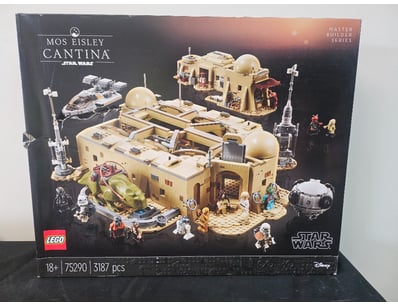 **UNRESERVED** LIFETIME COLLECTION OF LEGO PART... - Lot 749