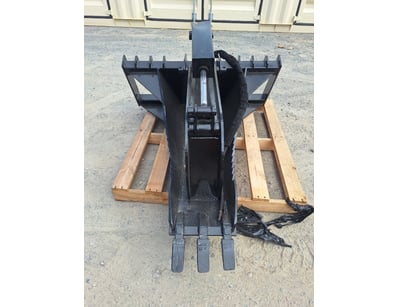 Machinery, Trucks & Attachments - Lot 32