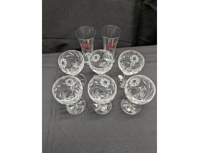 COLLECTION OF GLASSWARE - LEAD CRYSTAL ETCHED FLOR...