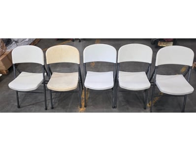 5x foldable plastic chairs

Open chair approxima...