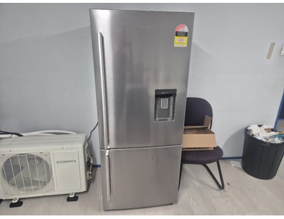 Dyson, Apple & Other Major Brand Reseller Liqui... - Lot 126