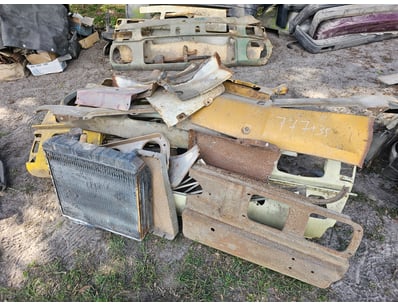 Assorted car parts

Sold as lot

Onsite

Locatio...