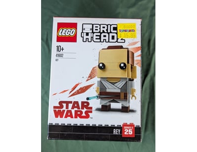 **UNRESERVED** LIFETIME COLLECTION OF LEGO PART... - Lot 208