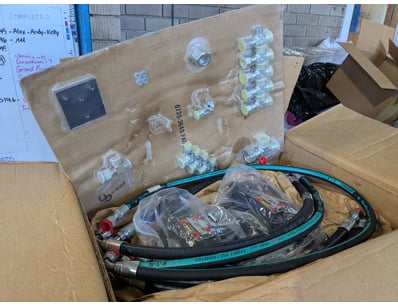 Kit for VOLVO G9XX

sold as lot


