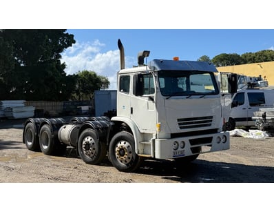 <b>2010 Iveco Acco Truck - Diesel Powered Commerci...