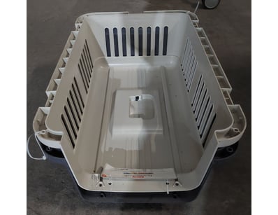 Medium Transporter Pet Carrier with Wheels