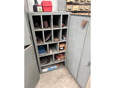 MOSTLY UNRESERVED Machining Engineering Warehou... - Lot 184