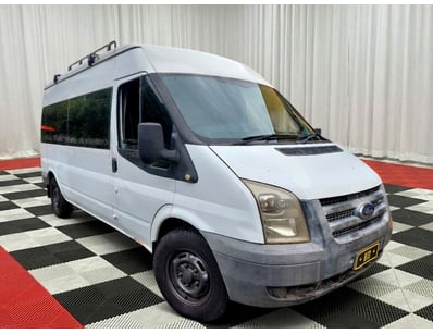 <b>2006 Ford Transit VM Bus - White - 178,725km - ...