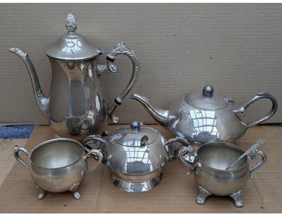 The Curio Collection (A985) - Lot 2232