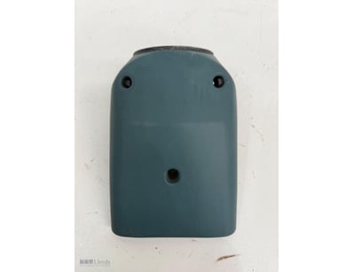 Steering wheel column surround kit comprising thre...