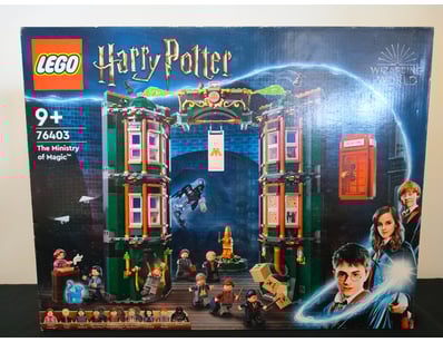 **UNRESERVED** LIFETIME COLLECTION OF LEGO PAR... - Lot 1000