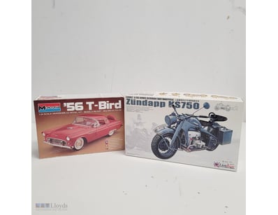 VINTAGE MODEL KIT COLLECTION - 1956 T-BIRD AND ZÜN...