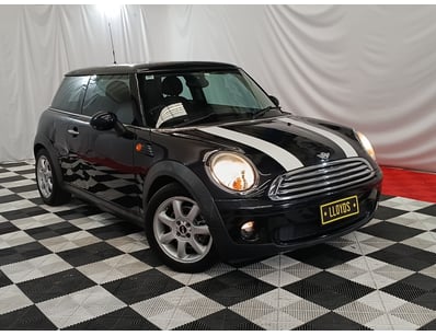 Passenger, Luxury & Commercial Vehicles Auction - Lot 910