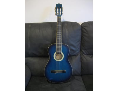 Gadgets, Music & Pastimes (A976) - Lot 451